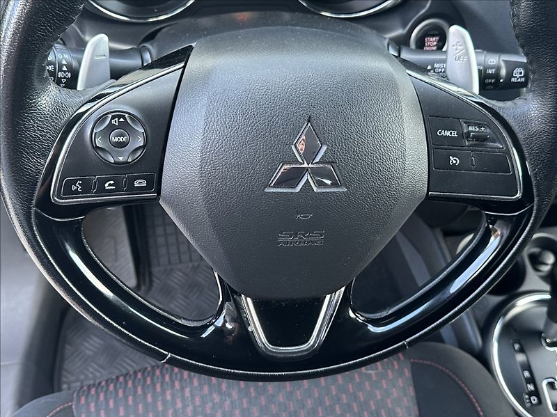 Mitsubishi ASX 2,2 DI-D 150PS  Intense+ A/T 4 - fotka 31 z 51