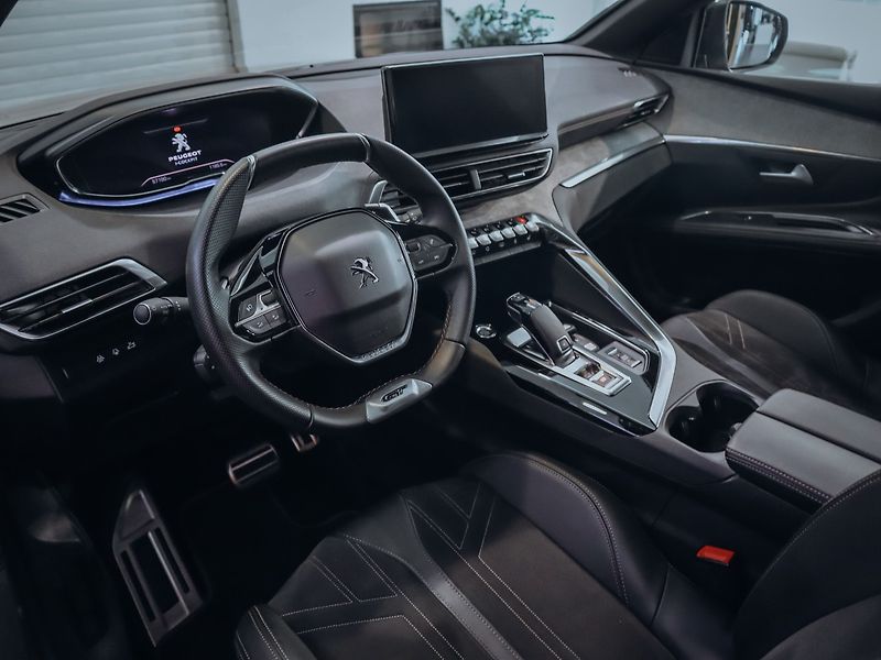 Peugeot 5008 1.6 PureTech GT-line - fotka 9 z 29