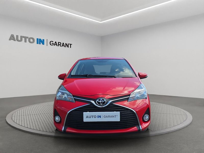 Toyota Yaris (2017) 1.33 Dual VVT-i 73kw, serv.kn. - fotka 2 z 20