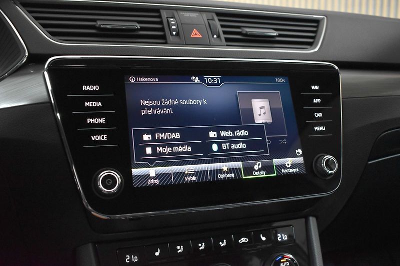 Škoda Superb 2.0 TDI REZERVACE - fotka 25 z 43
