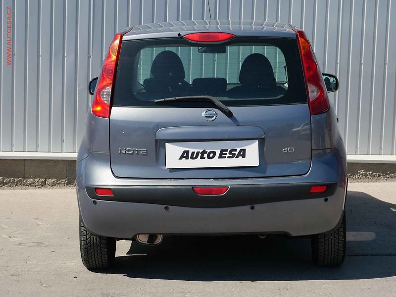 Nissan Note (2007) 1.5 dCi, AC, park.asist - fotka 5 z 14