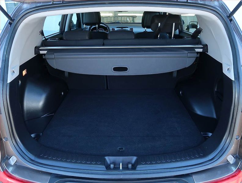 Kia Sportage (2011) 1.6 GDI, Serv.kniha, Tempomat - fotka 13 z 17