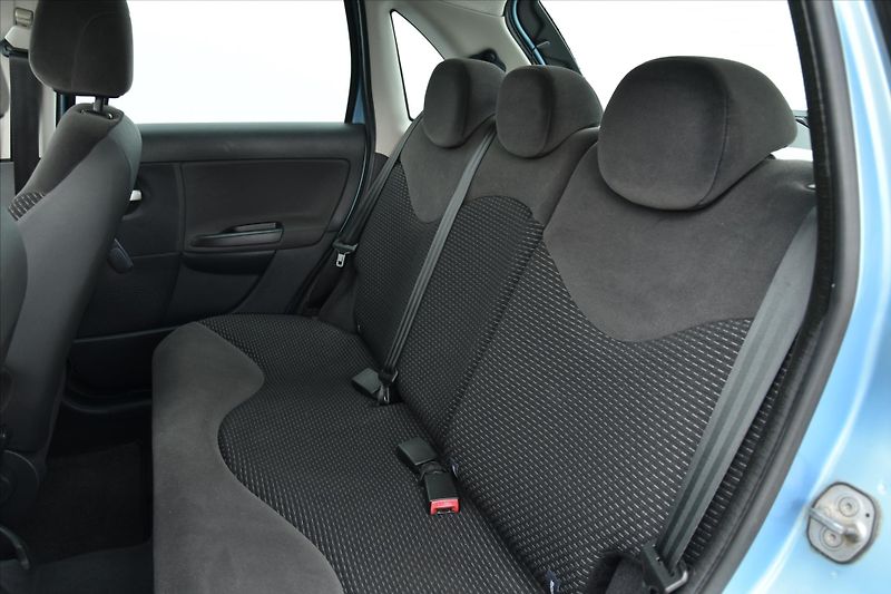 Citroën C3 1.4i KLIMA 1.MAJ. SERVIS.KN ČR - fotka 10 z 17