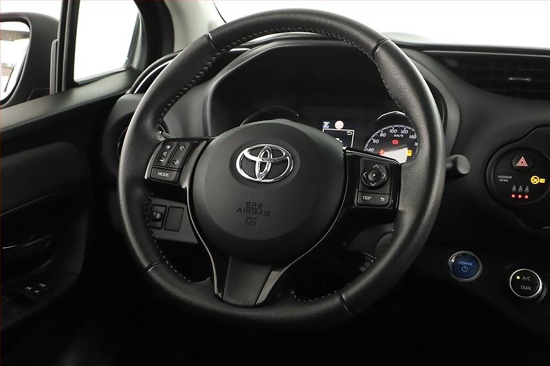 Toyota Yaris (2018) 1.5 Hybrid, Automat - fotka 8 z 14