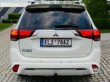 Mitsubishi Outlander 2.4i+HYBRID 4x4 SERVISKA TAŽNÉ - náhled 14