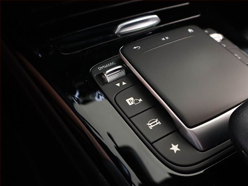 Mercedes-Benz Třídy A (2020) A 180 - fotka 19 z 22
