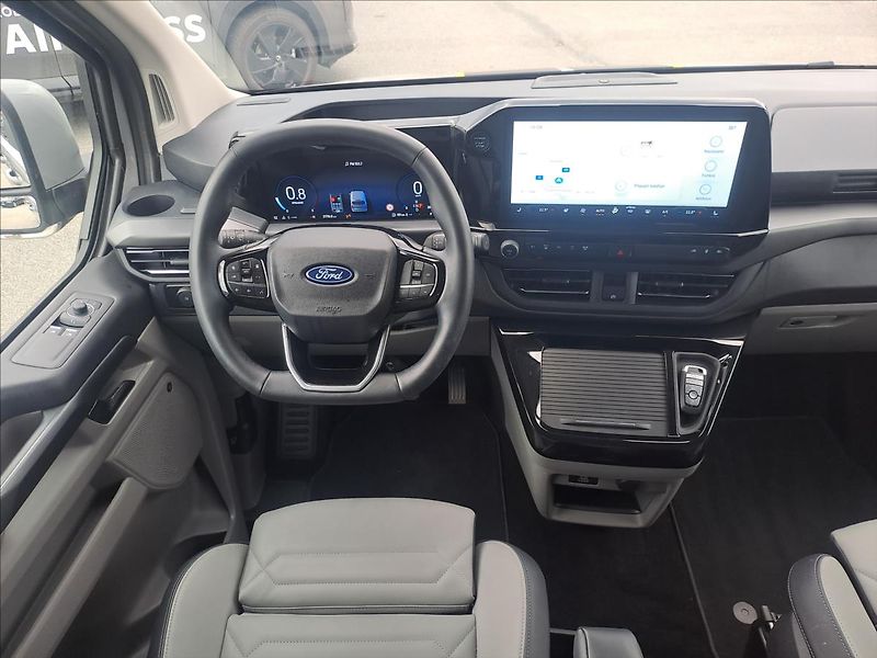 Ford Tourneo Custom 2,0 EcoBlueTitanium X L2 AWD - fotka 12 z 29