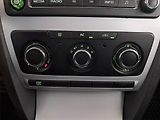Škoda Octavia (2009) Ambiente 1.9 TDI, nová STK - náhled 13