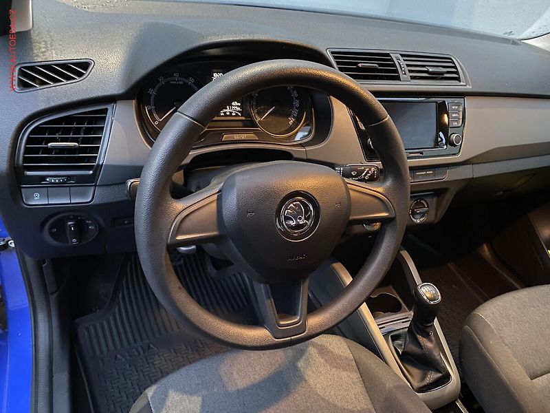 Škoda Fabia (2019) 1.0 TSi, 1.maj,ČR, Active, AC - fotka 12 z 15