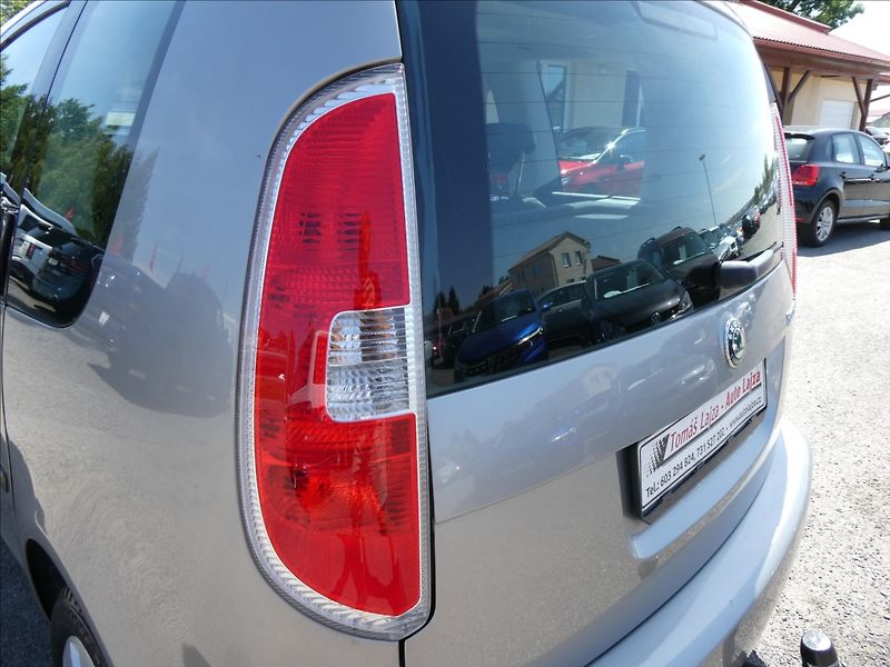 Škoda Roomster 1,4 i 16V závěs, serviska - fotka 11 z 49