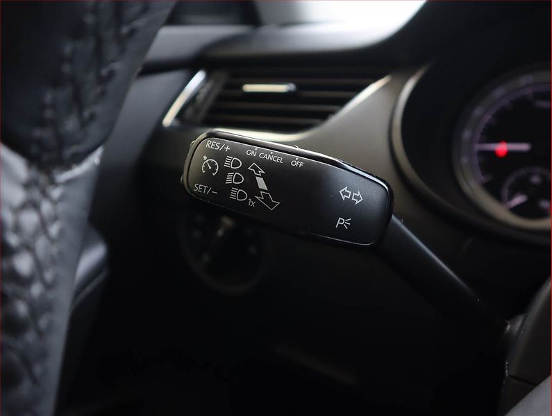 Škoda Octavia (2018) 2.0 TDI, Serv.kniha, Tempomat - fotka 20 z 20