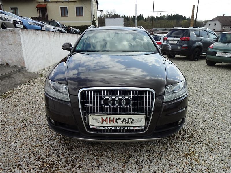 Audi A6 Allroad 3,0 TDI 176kW QUATRO - fotka 2 z 63