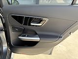 Mercedes-Benz Třídy C 2,0 220d 147 KW AMG 4 MATIC CZ - náhled 26
