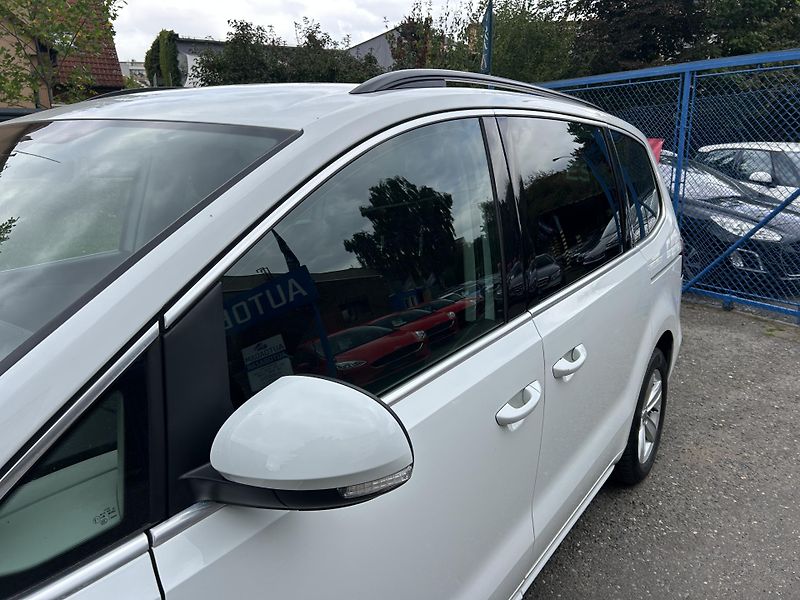 Volkswagen Sharan (2016) 1,4TSi 110 Comfortline 7 míst  - fotka 22 z 58