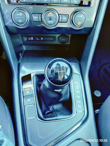 Volkswagen Tiguan 2.0 /85kW - fotka 13 z 17