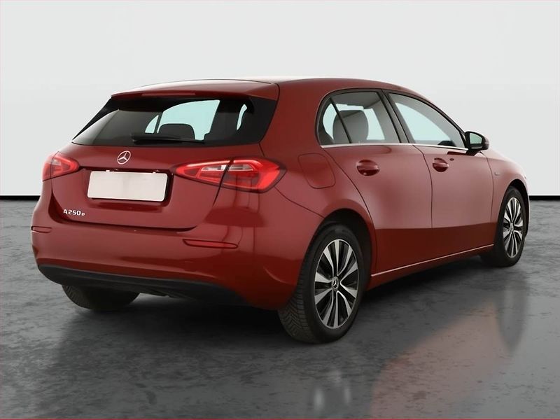 Mercedes-Benz Třídy A (2020) A 250 e - fotka 5 z 22