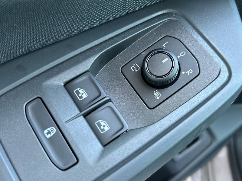 Volkswagen Caddy (2025) 1.5 TSI PHEV 6DSG Life - fotka 22 z 35