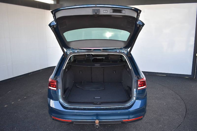 Volkswagen Passat Variant (2023) 1.5TSI 110kW, LED, tažné - fotka 10 z 24
