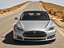 Tesla Model S.