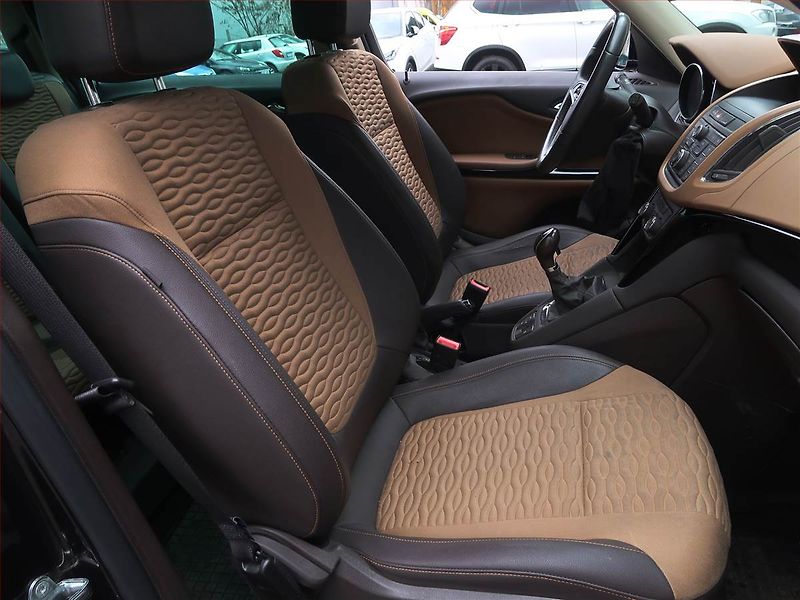 Opel Zafira (2016) 2.0 CDTI, 7 míst, Navi - fotka 9 z 18