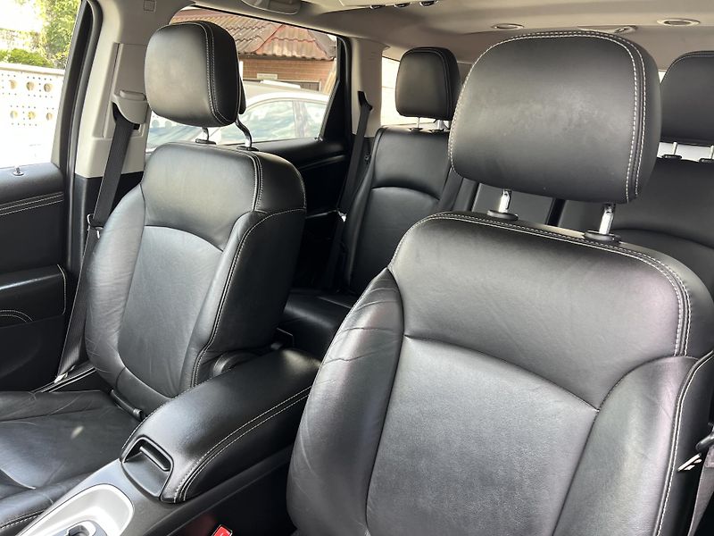Fiat Freemont 2.0MJT 4x4 AUTOMAT 7MÍST KŮŽE  - fotka 10 z 50