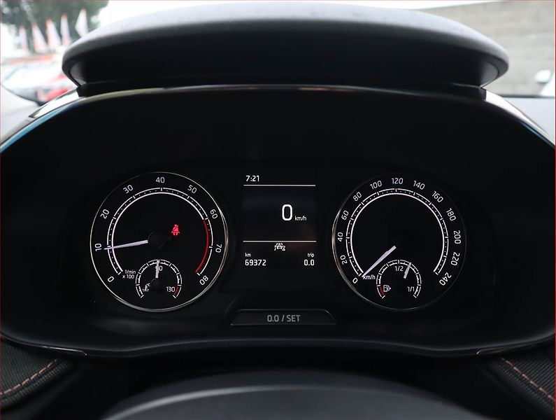 Škoda Fabia (2023) 1.0 TSI, Serv.kniha, Tempomat - fotka 11 z 23