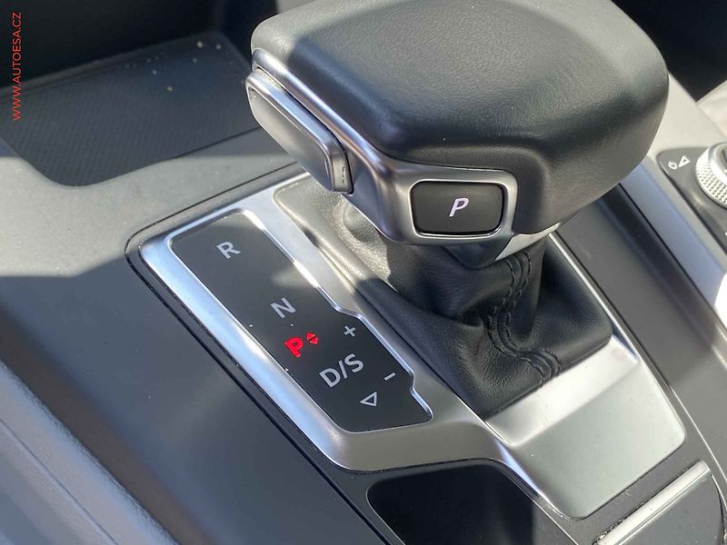 Audi A4 Allroad (2019) 2.0TDi quattro, AT, navi, LED - fotka 14 z 19