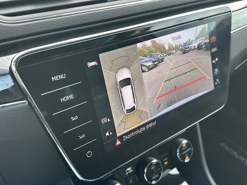 Škoda Superb (2023) Combi 2.0 TSI DSG L&K - fotka 13 z 38