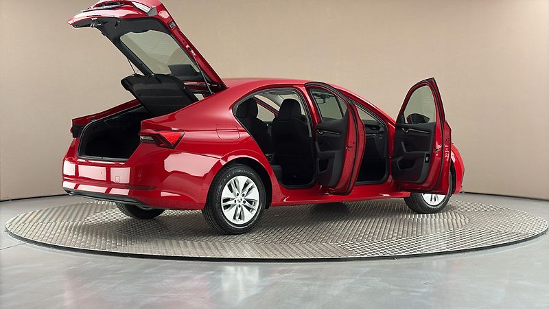 Škoda Octavia 1.5 TSI Ambition - fotka 6 z 25