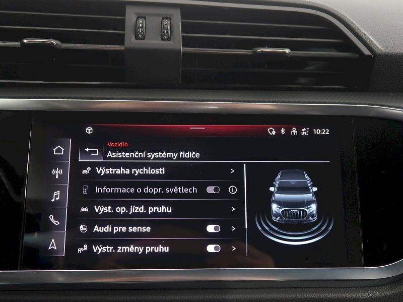 Audi Q3 (2023) S-LINE 1.5TSI 110KW AUTOMAT - fotka 24 z 39
