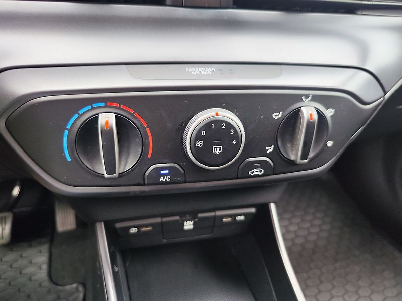 Hyundai Bayon 1.0 T-GDI/74kW Smart DCT - fotka 17 z 26