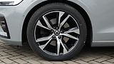 Volvo V60 B4 benzin Plus Dark DCT - náhled 23