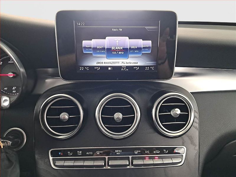 Mercedes-Benz GLC (2016) 220 d 4MATIC - fotka 12 z 23
