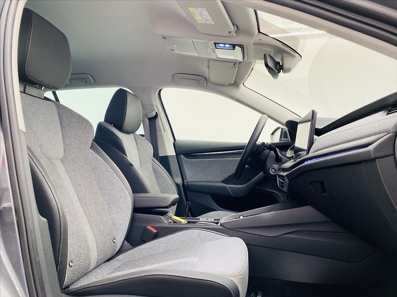 Škoda Octavia 1,5 TSI M-HEV 110kW DSG Top Se - fotka 8 z 28