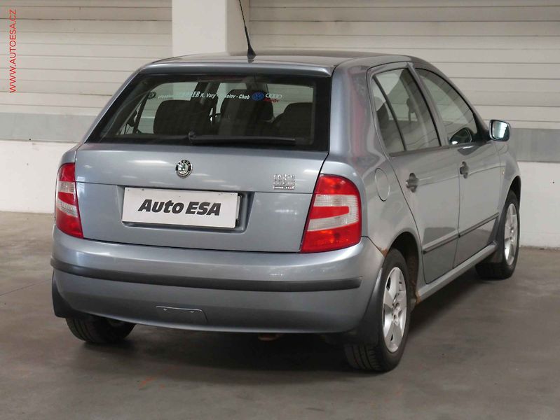 Škoda Fabia (2005) 1.2 HTP, 2.maj,ČR, AC, tažné - fotka 6 z 14