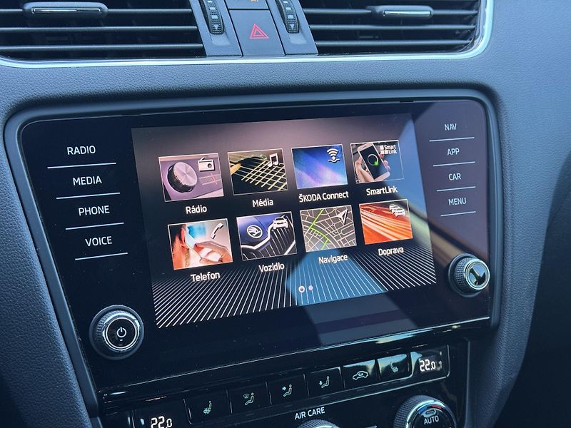 Škoda Octavia (2018) III RS230 2.0TSi MAN, ACC, AFS - fotka 35 z 49