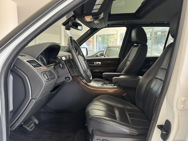 Land Rover Range Rover Sport (2013) SDV6 HSE - fotka 11 z 18