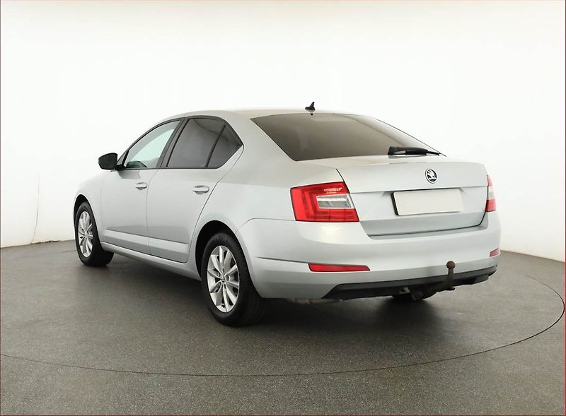 Škoda Octavia (2015) 2.0 TDI, 4X4, Serv.kniha - fotka 4 z 20