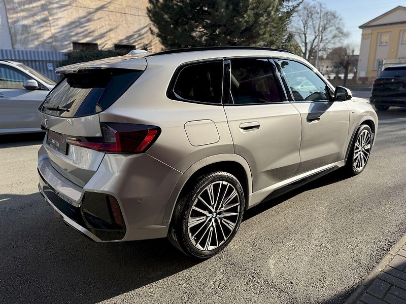 BMW X1 xDrive23d M-Sport LED Garance - fotka 7 z 46
