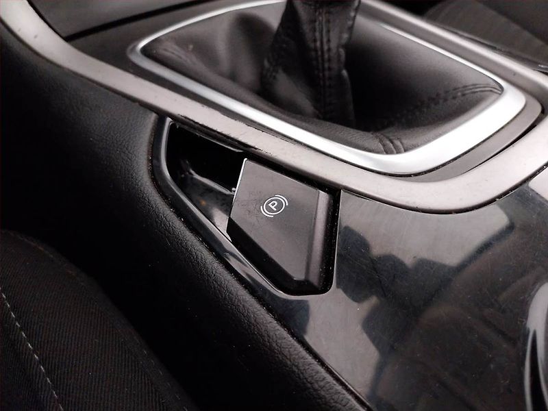 Ford S-MAX (2016) 2.0 TDCi, Serv.kniha, Tempomat - fotka 18 z 19