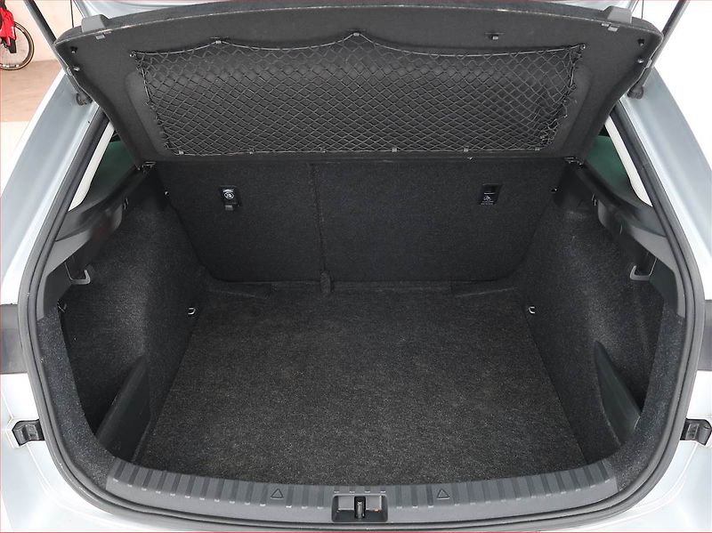 Volkswagen ID.3 (2020) 1st (62 kWh), SoH 89% - fotka 11 z 28