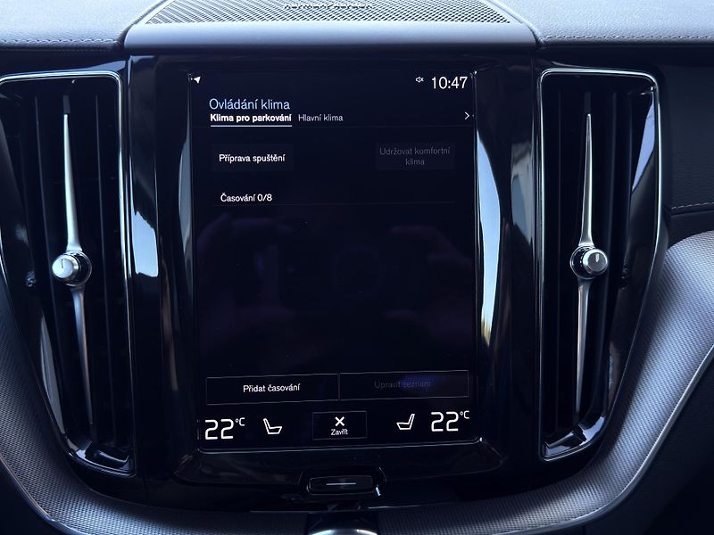 Volvo XC60 B4 AWD INSCRIP. // nezáv. top. - fotka 46 z 48