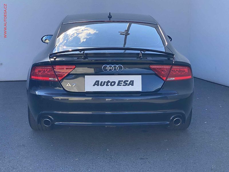Audi A7 (2011) 3.0 TFSi quattro, AT, LED - fotka 5 z 21