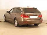 BMW Řada 3 (2013) 320 d, Navi, Tempomat - náhled 3