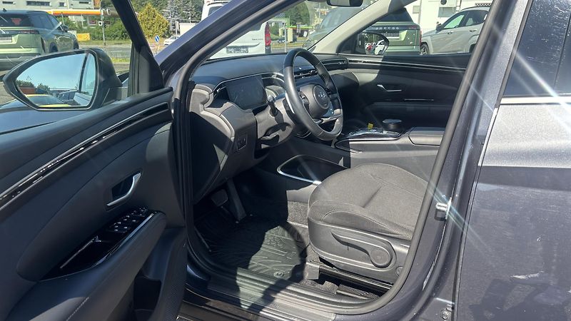 Hyundai Tucson (2023) 1,6 CRDI 4X4 DCT STYLE - fotka 19 z 23