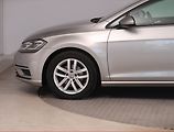Volkswagen Golf (2017) Highline 2.0 TDI, Automat - náhled 15