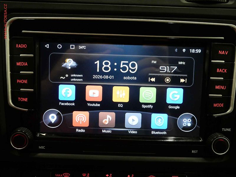 Volkswagen Golf (2009) 1.6i, AT, AC, STK3/28 - fotka 16 z 17