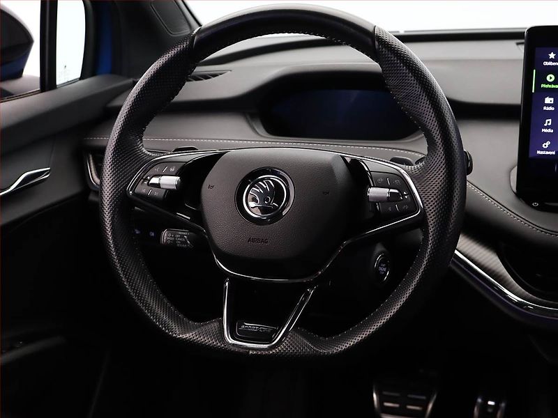 Škoda Enyaq (2023) Sportline iV 60 (62 kWh) - fotka 14 z 23