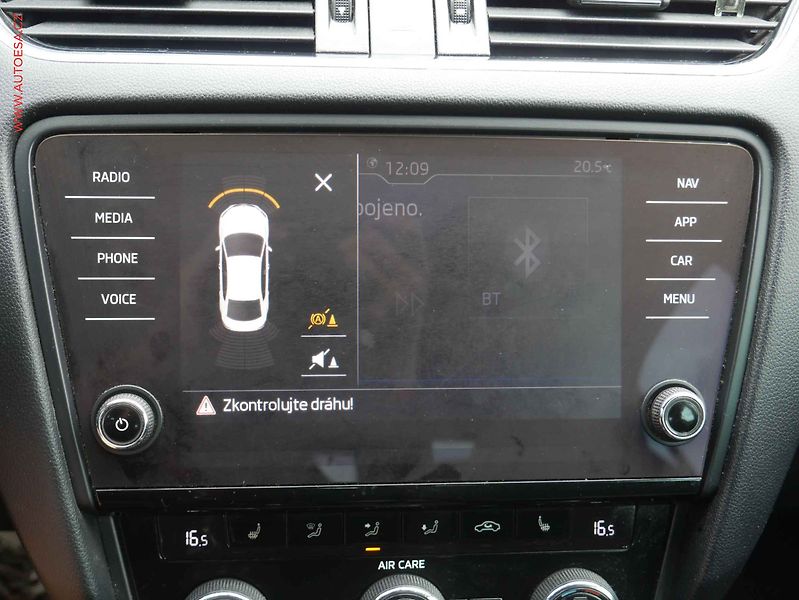 Škoda Octavia (2017) 2.0 TDi, RS, LED - fotka 12 z 18
