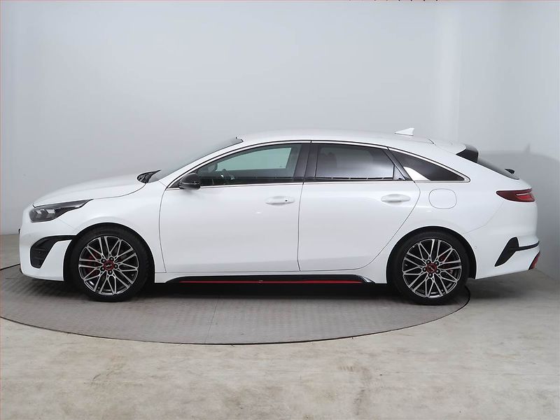 Kia Pro_Ceed (2024) GT 1.6 T-GDI - fotka 3 z 12